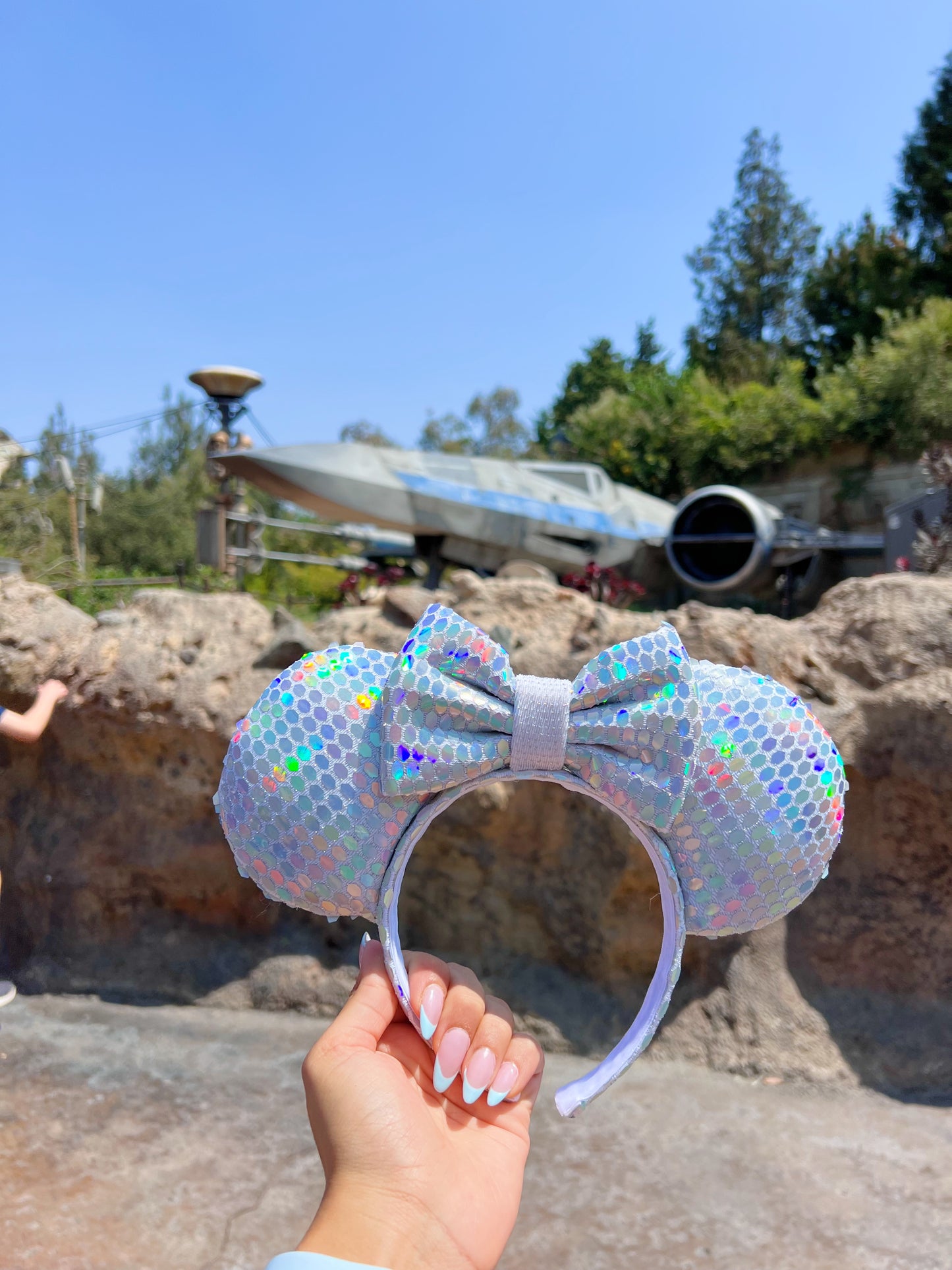 Intergalactic Earidescent Ears