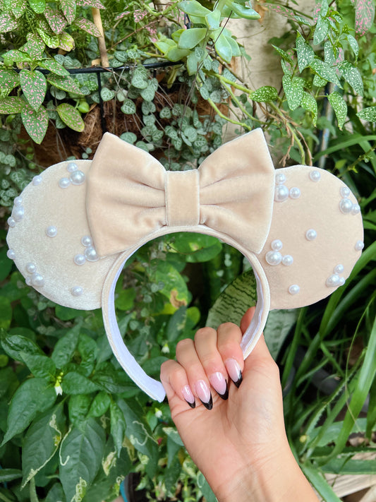 Black & Cream Mouse Pearl Ears